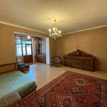 Galleria Appartment Tbilisi Bagian luar foto