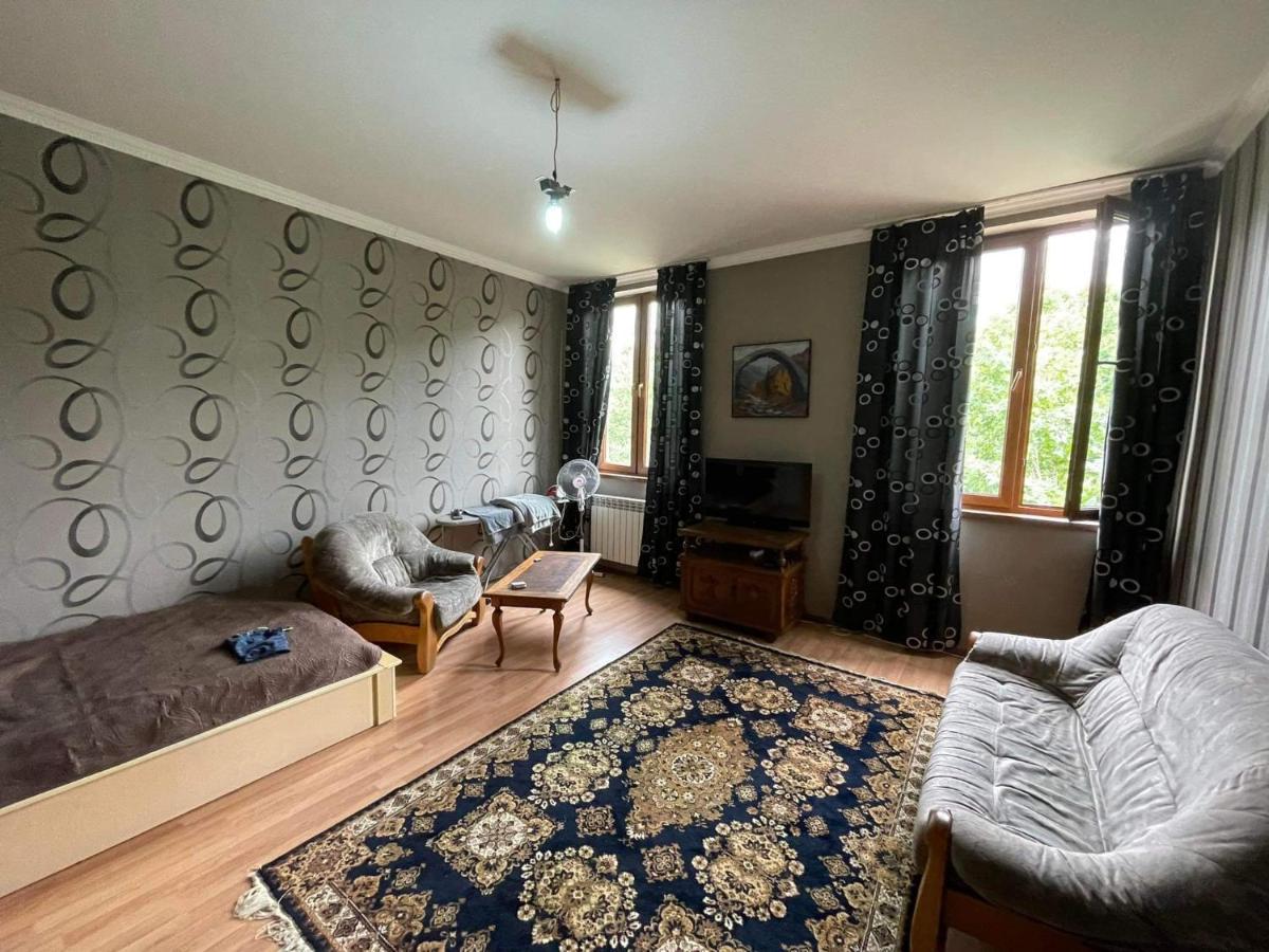 Galleria Appartment Tbilisi Bagian luar foto